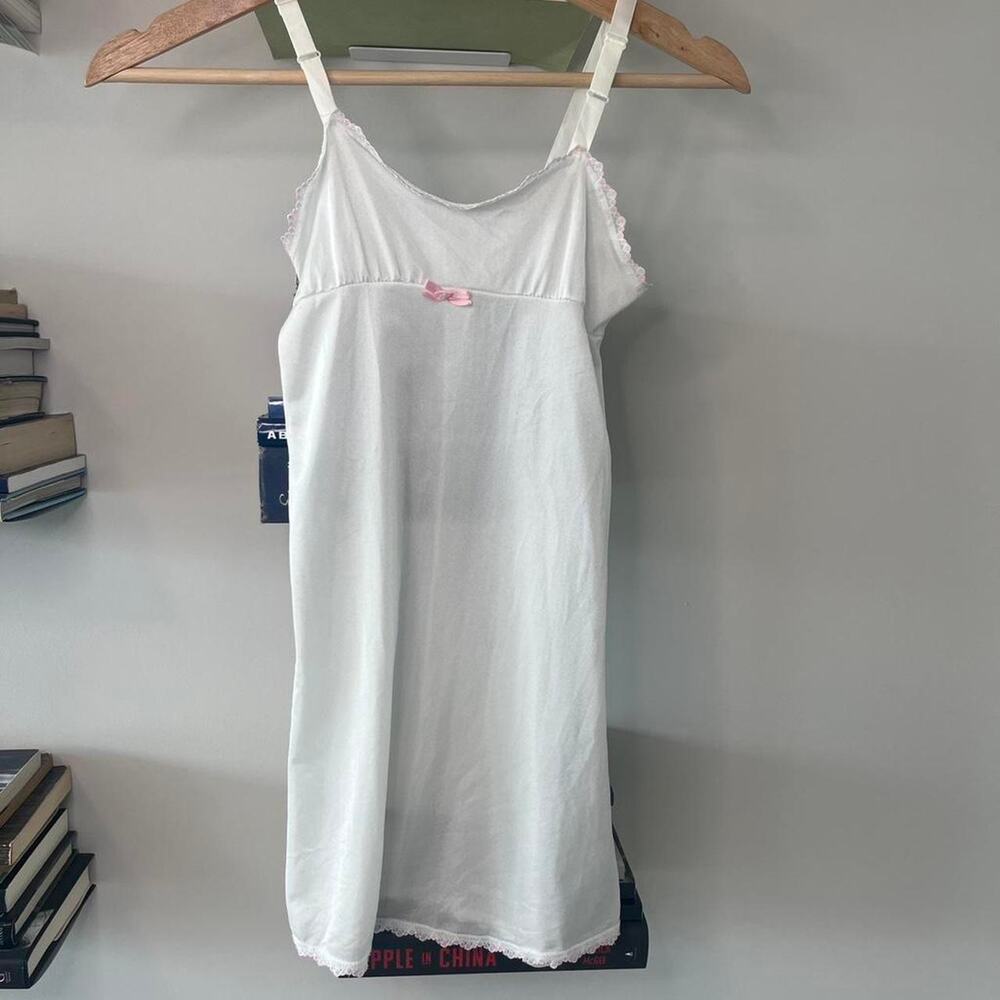 Vintage Girls Slip with Pink Detail Measures 5/6